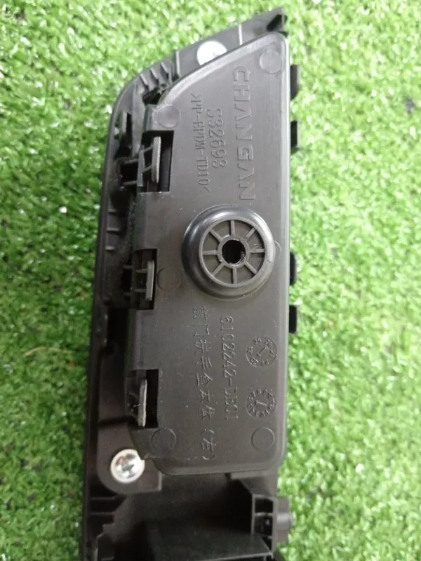 Кнопка стеклоподъемника