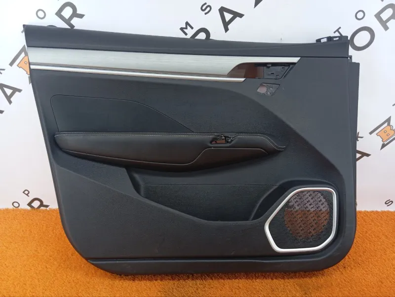 Обшивка двери