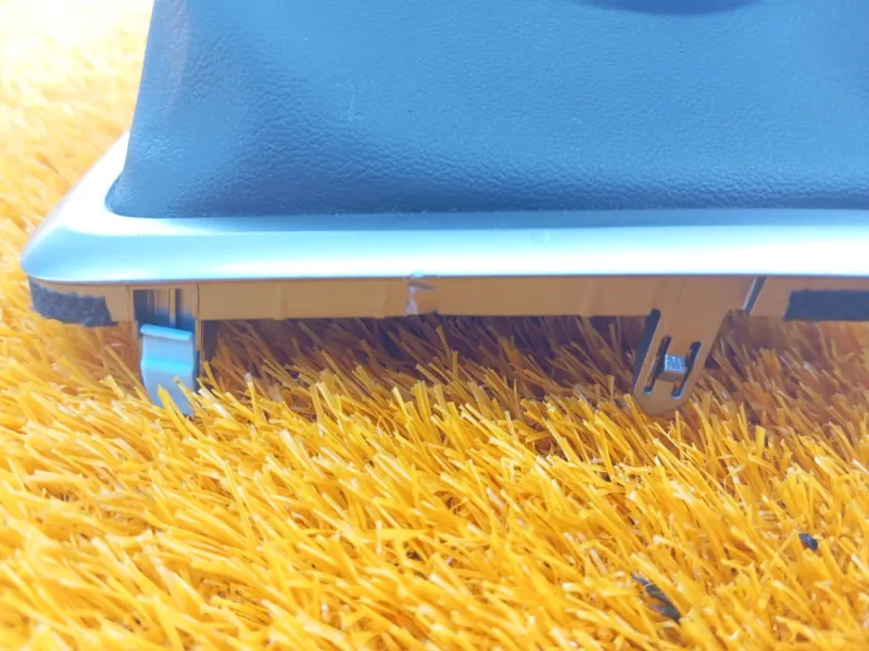 Кожух ручки КПП