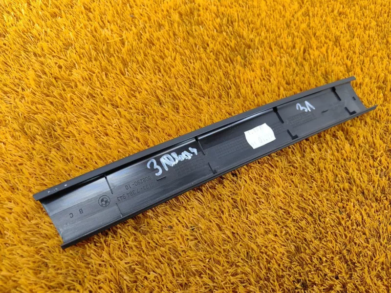 Молдинг двери