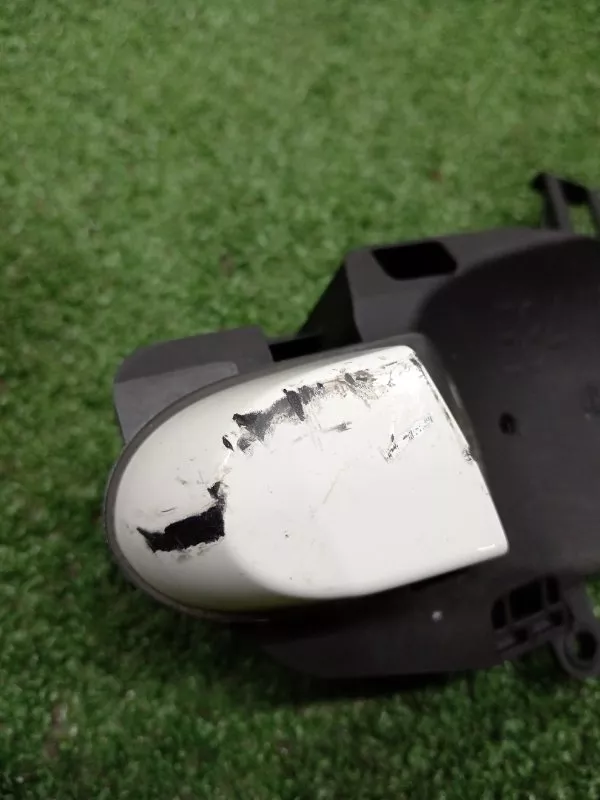 Кронштейн ручки двери