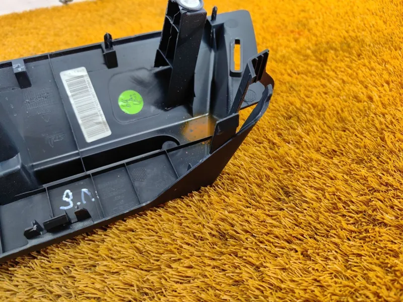 Обшивка багажника