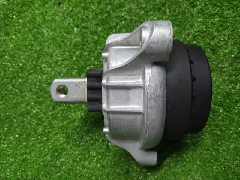 Опора двигателя