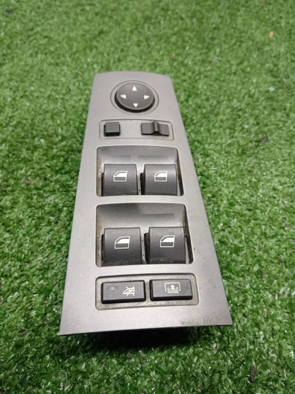 Блок управления стеклоподъемниками