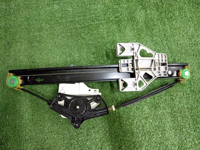 Стеклоподъемник Audi A6 2011 4G0839461 C7, задний левый