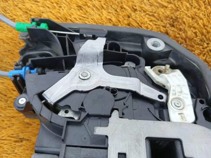 Замок двери