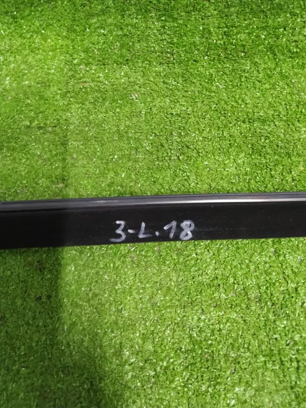 Уплотнитель стекла двери