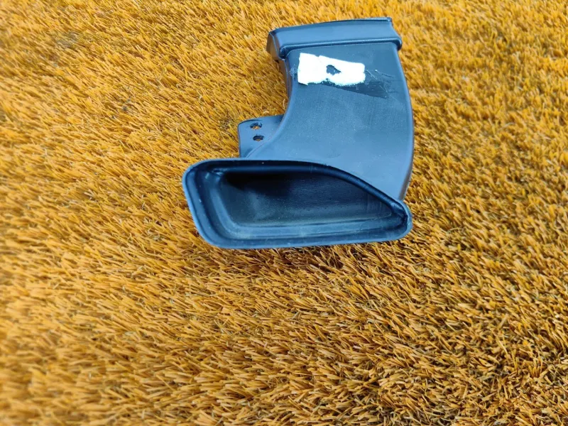 Воздуховод отопителя