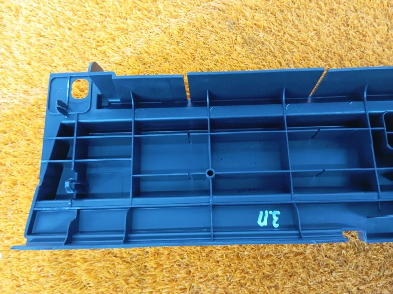 Обшивка багажника