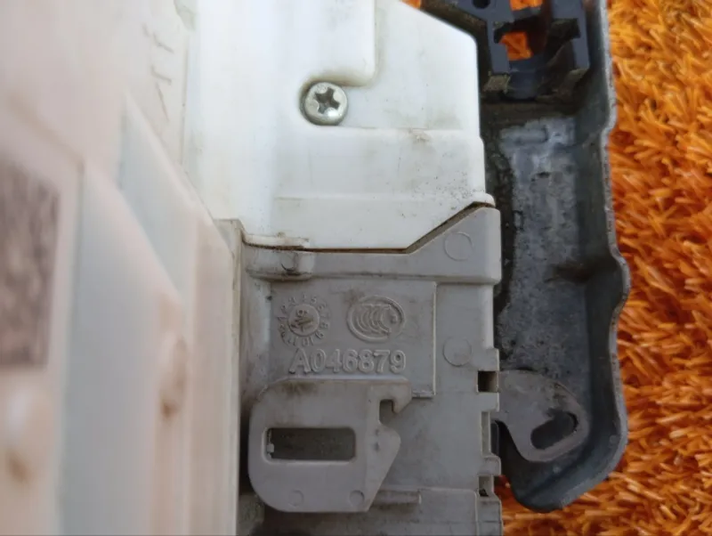 Замок двери