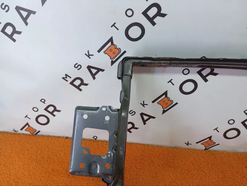 Панель передняя