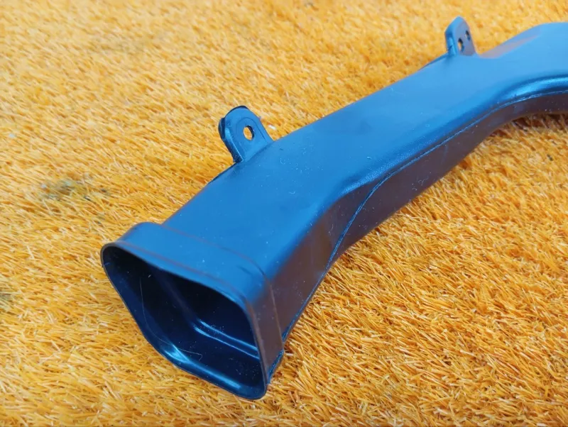 Воздуховод отопителя