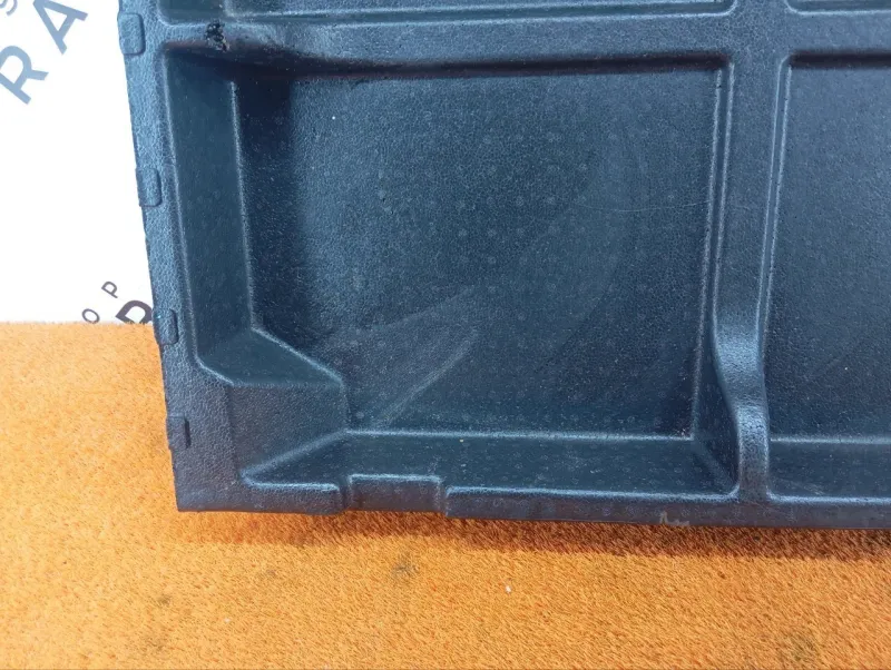 Ниша запасного колеса