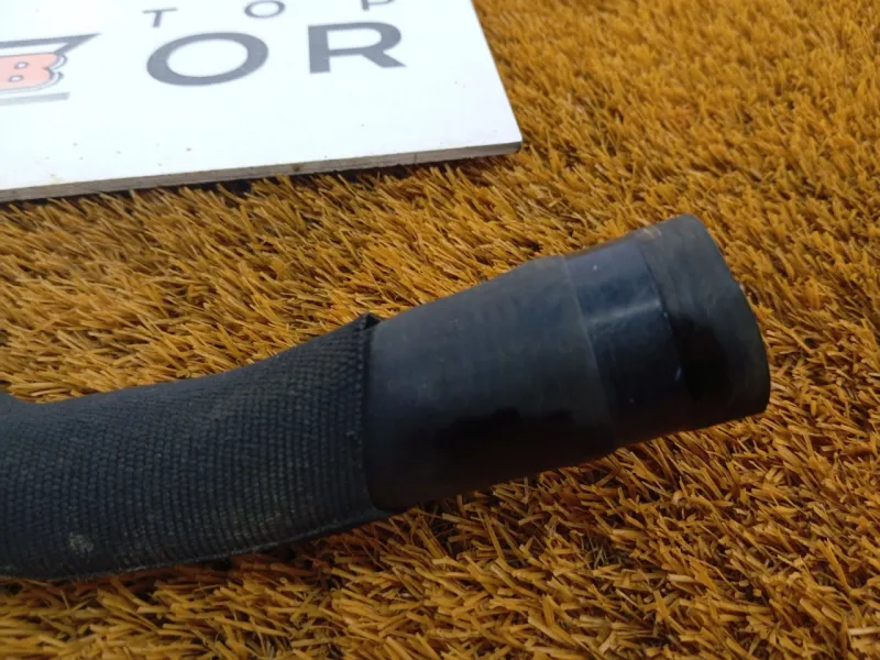 Патрубок интеркулера