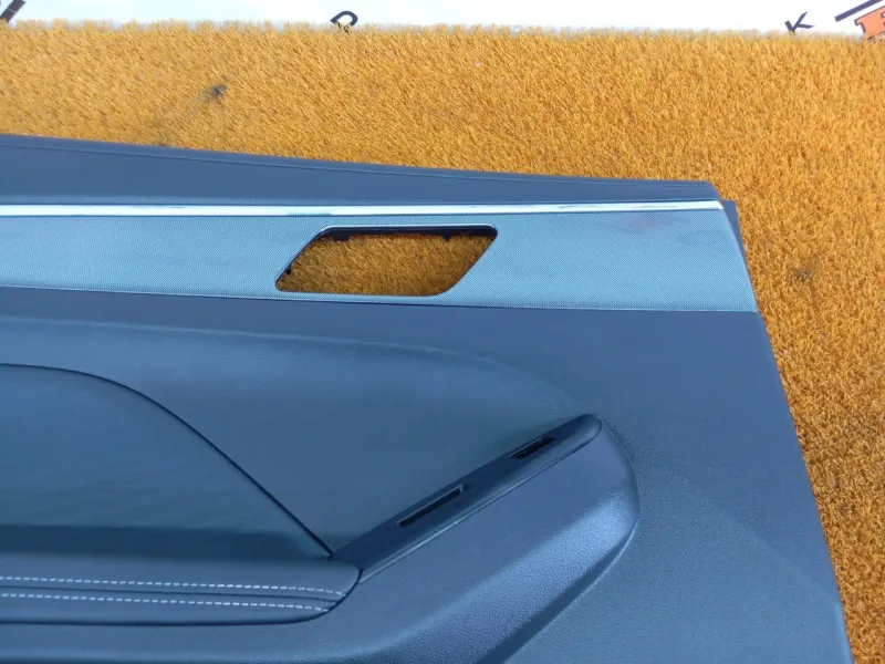 Обшивка двери