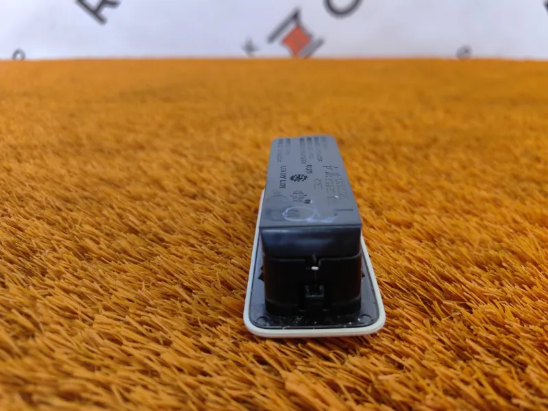 Плафон салона