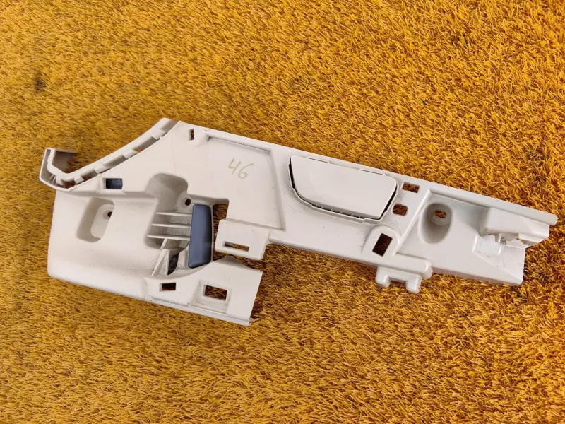 Обшивка багажника