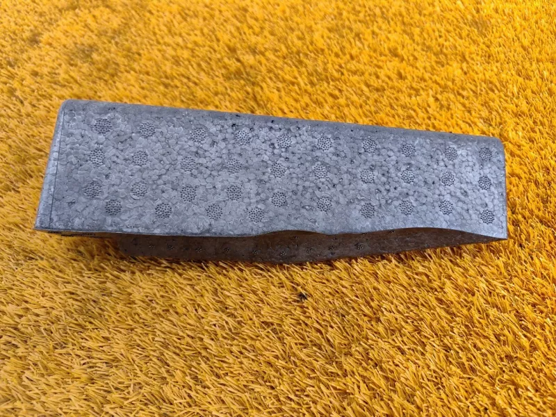 Уплотнитель багажника