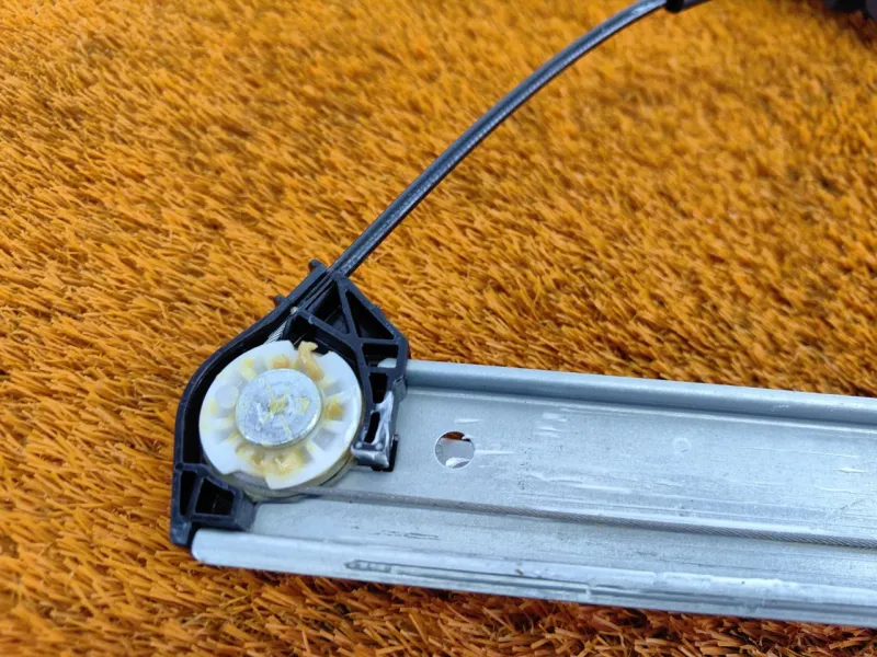 Стеклоподъемник