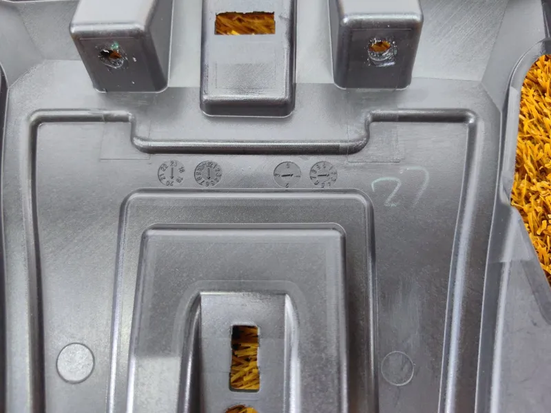 Накладка на торпедо