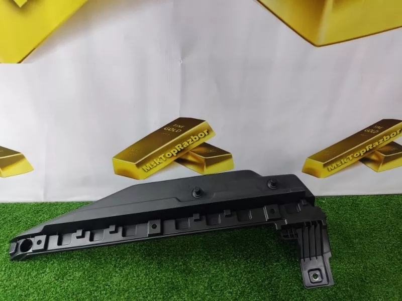 Накладка крышки багажника