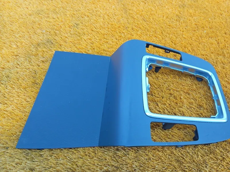 Накладка центральной консоли