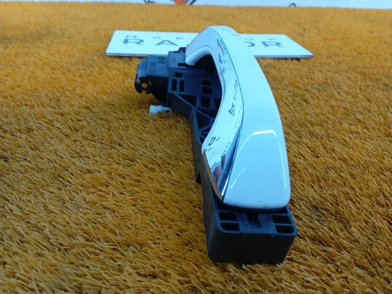 Ручка двери наружняя