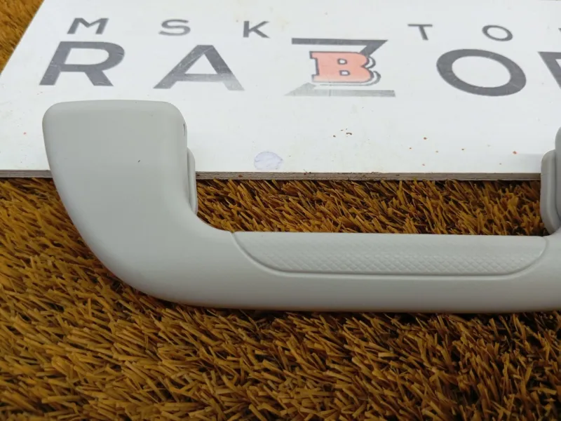 Ручка потолка