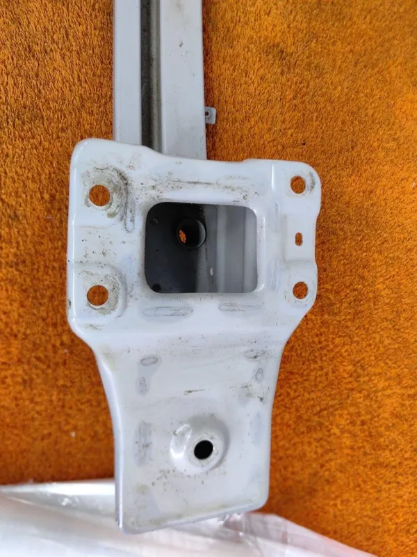 Усилитель бампера