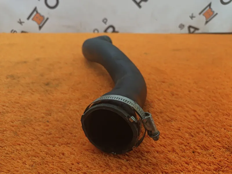 Воздуховод отопителя