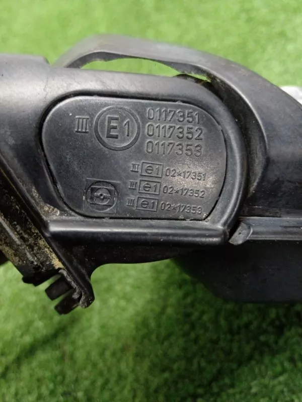 Зеркало боковое