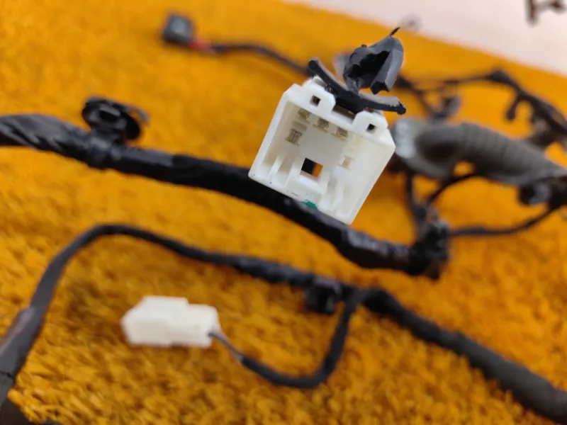 Проводка крышки багажника