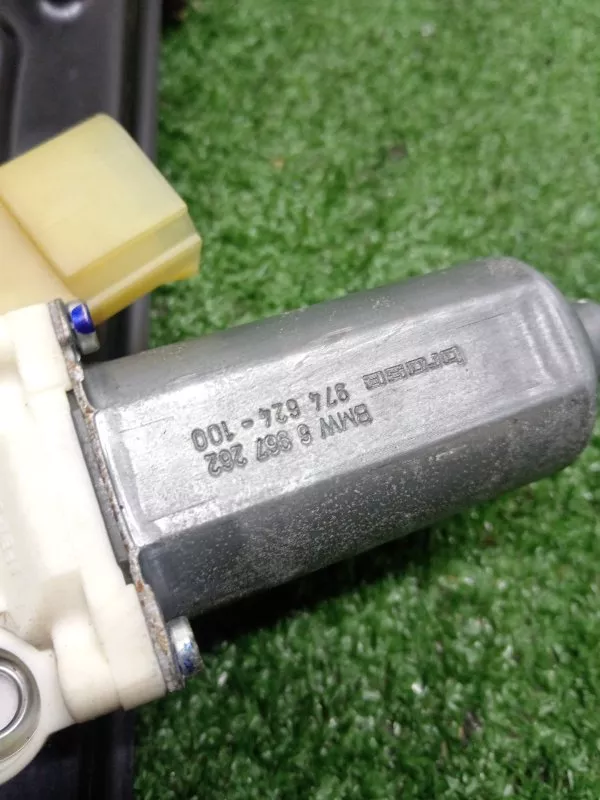 Стеклоподъемник BMW X5 2007 51357166382 E70, задний правый