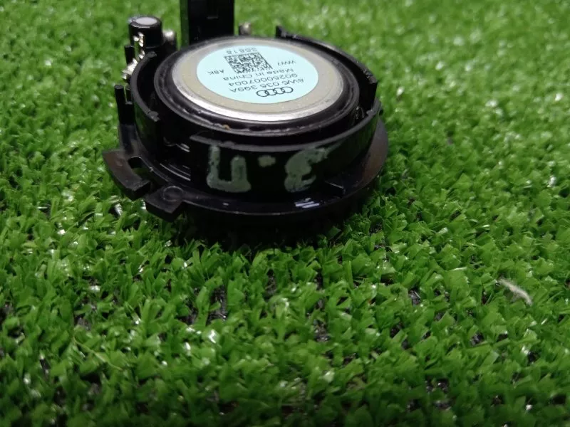 Динамик высокочастотный Audi A5 2019 8W5035399A 2 CYR, задний правый