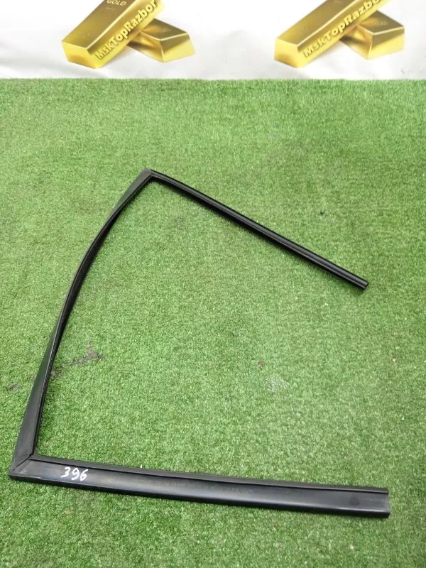 Уплотнитель двери