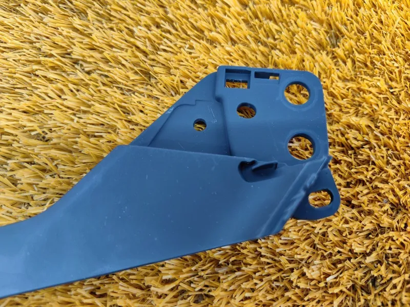 Кронштейн консоли