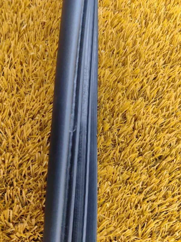 Уплотнитель проема двери