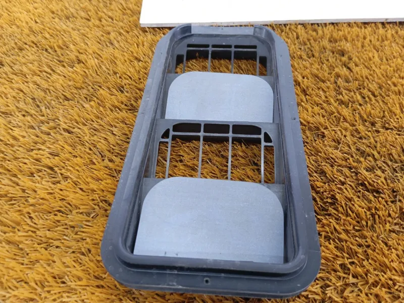 Решетка вентиляционная