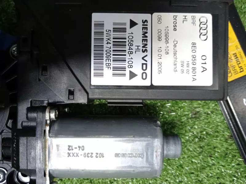 Стеклоподъемник Audi A4 2005 8E0839461B B7, задний левый