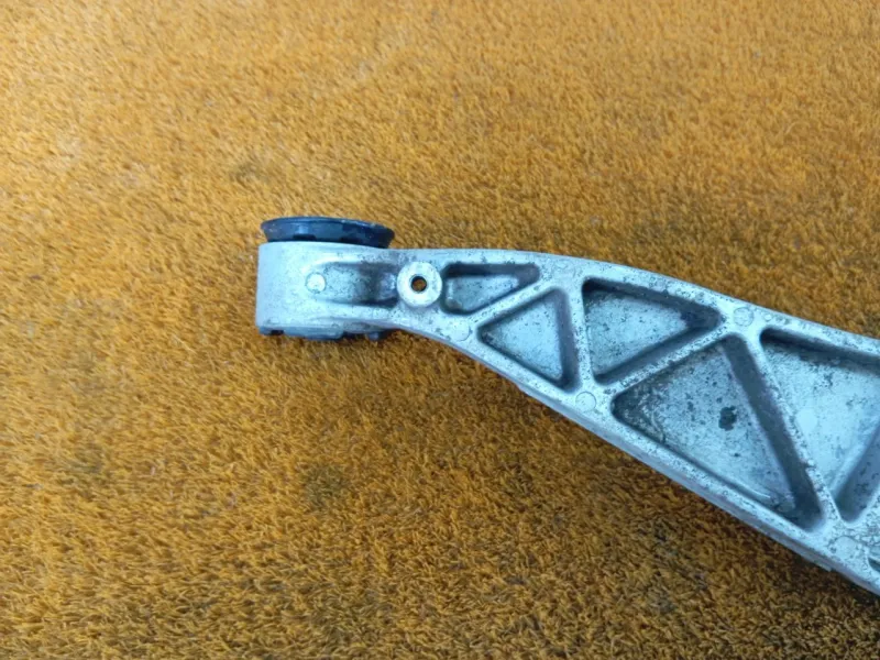 Кронштейн редуктора