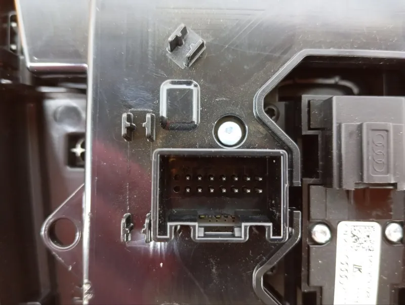 Плафон салона