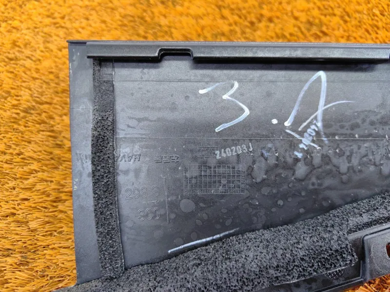 Молдинг двери