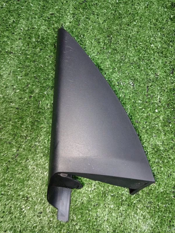 Накладка крепления зеркала