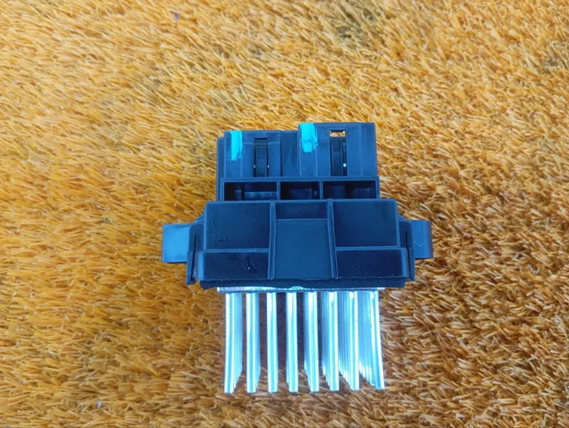 Резистор отопителя