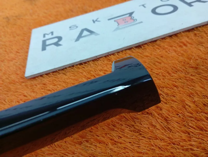 Декоративная накладка торпедо