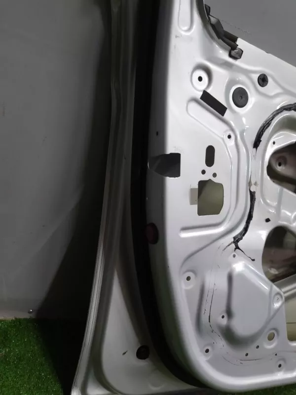 Дверь BMW 5-Series 2011 41007206107 F10, передняя левая