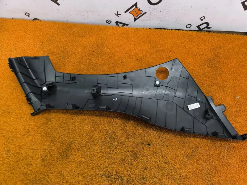 Накладка на стойку кузова