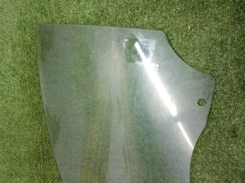 Стекло двери BMW 3-Series 2007 51337060263 E90, переднее левое