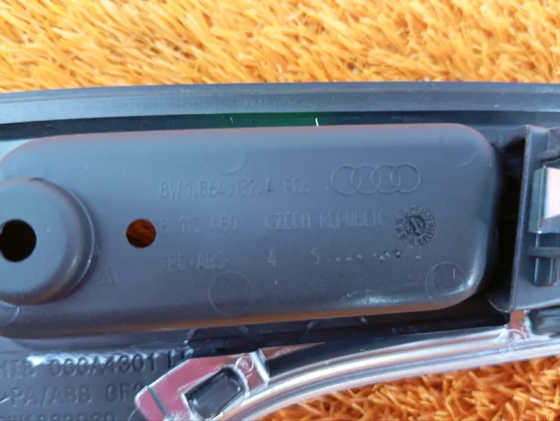 Накладка центральной консоли