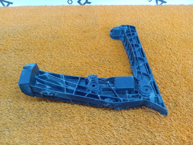 Кронштейн бампера